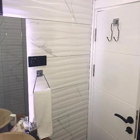 Atamert-High Class Apartamento
